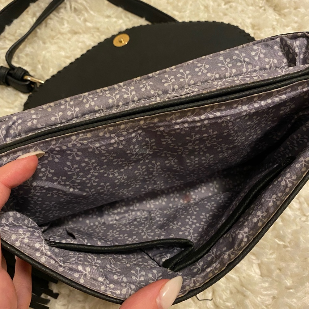 Black Crossbody - Picture 5 of 6